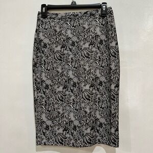 The Limited Pencil Skirt Black‎ Lace Overlay Career Wear Size 0